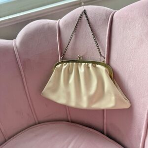 VINTAGE 1950s Vinyl Purse Clutch with gold clasp/hardware